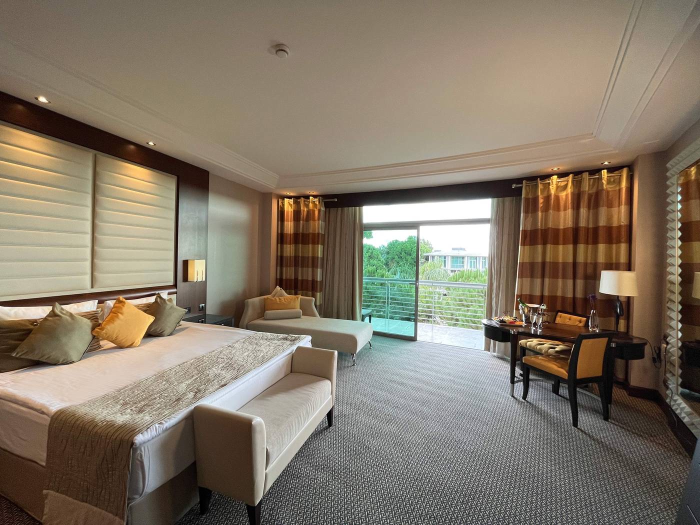 Calista-Luxury-Resort-Room-32
