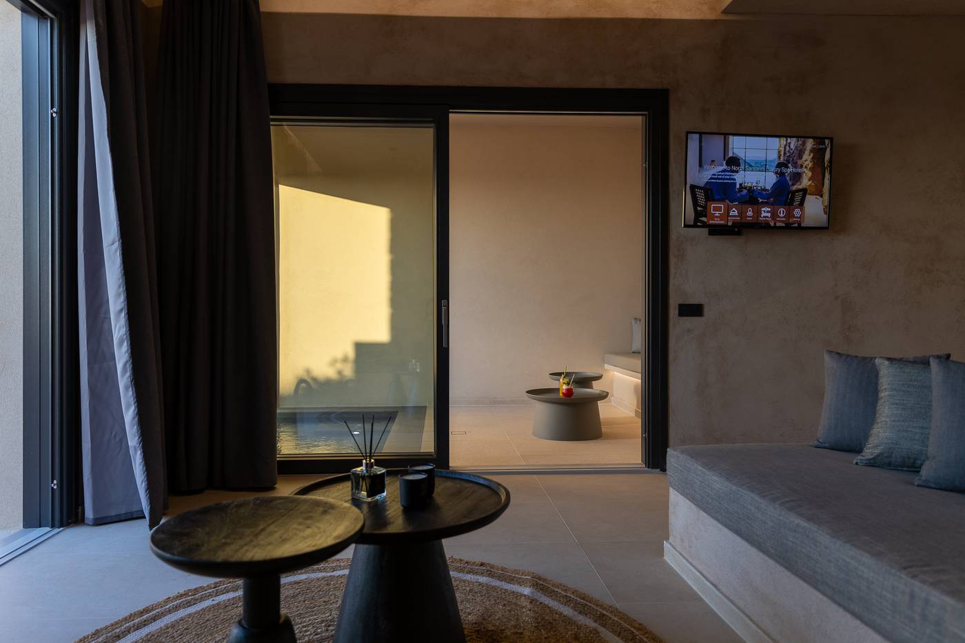 North-Santorini-A-Luxury-Spa-Hotel-Room-31