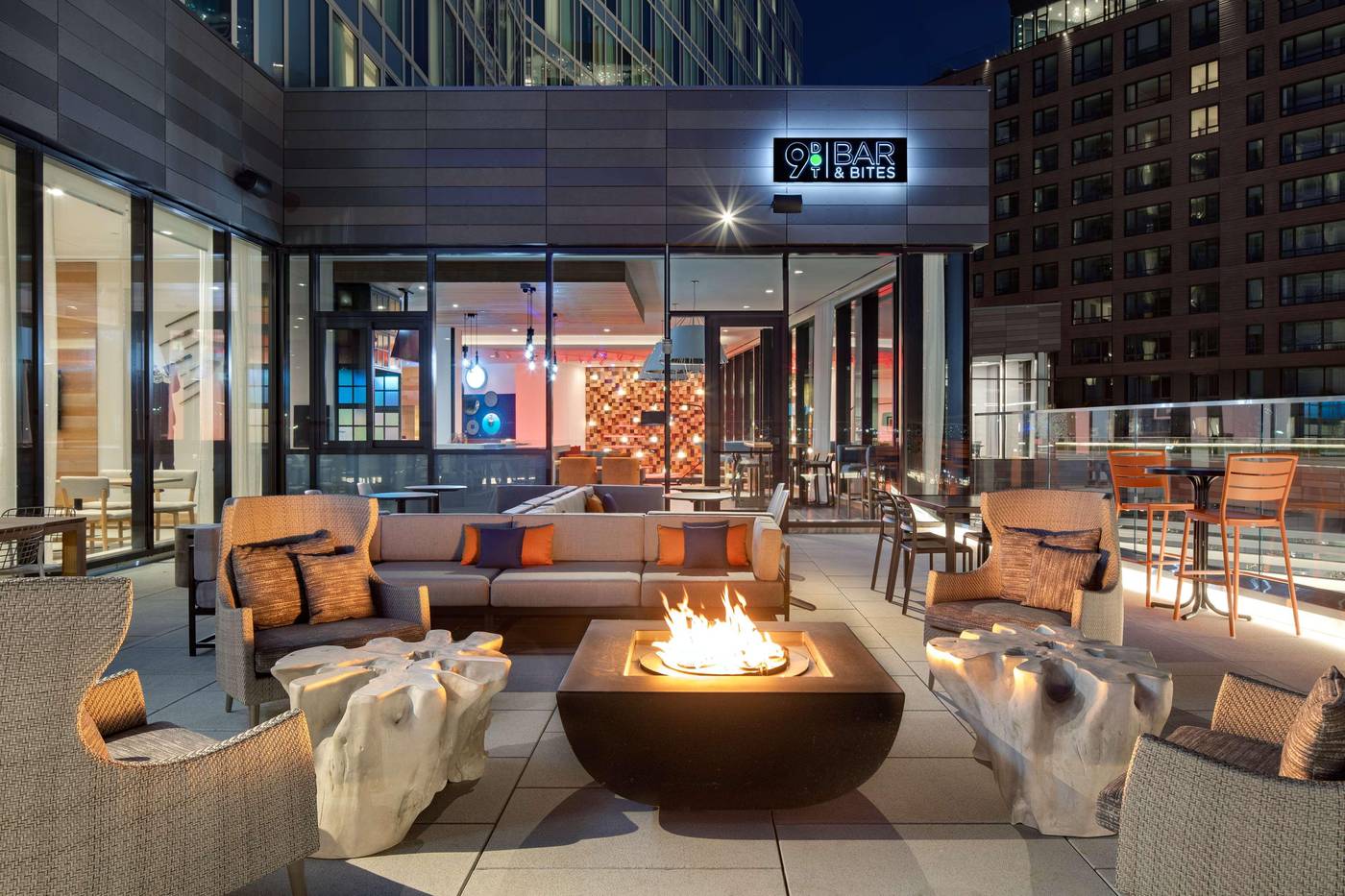 Hyatt-Place-Boston-seaport-district-Terrace-39