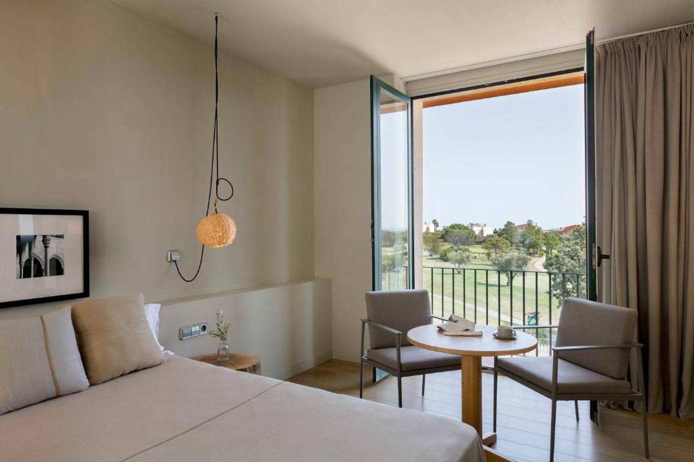 Peralada-Wine-Spa---Golf-Room-16