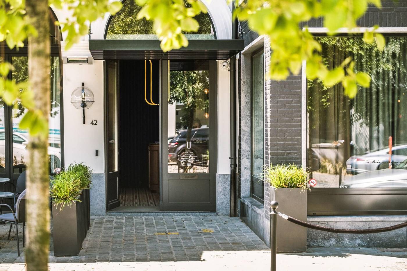 U Eat & Sleep Antwerp-Belgium-Antwerp-General view-3