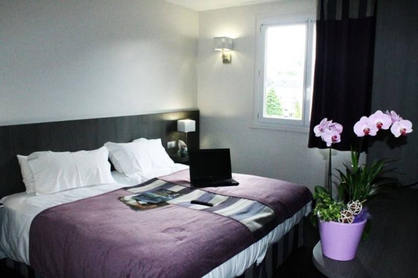 Des Rosiers-France-LOURDES-Room-7