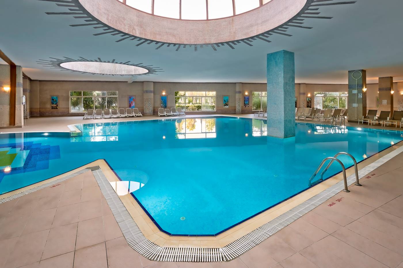 Seaden Sea World Resort And Spa