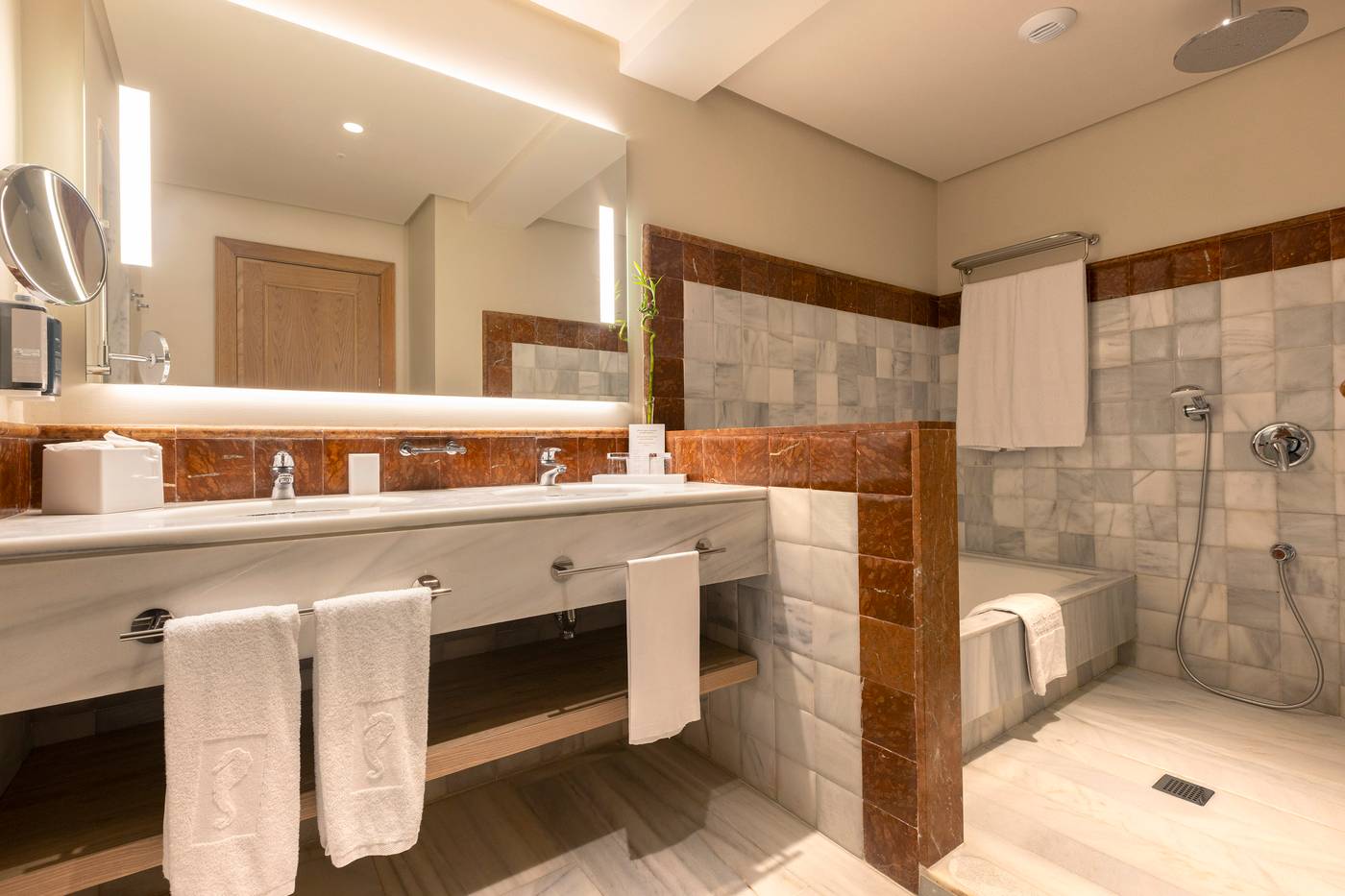 Hipotels-Barrosa-Palace-Room-38