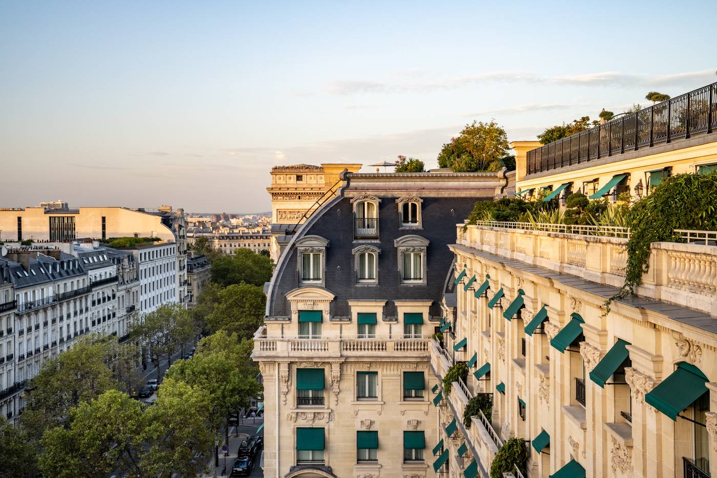 The-Peninsula-Paris-General-view-3