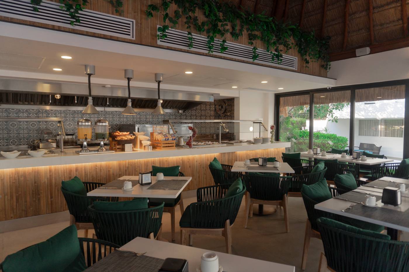 Cancun-Bay-Resort-Restaurant-42