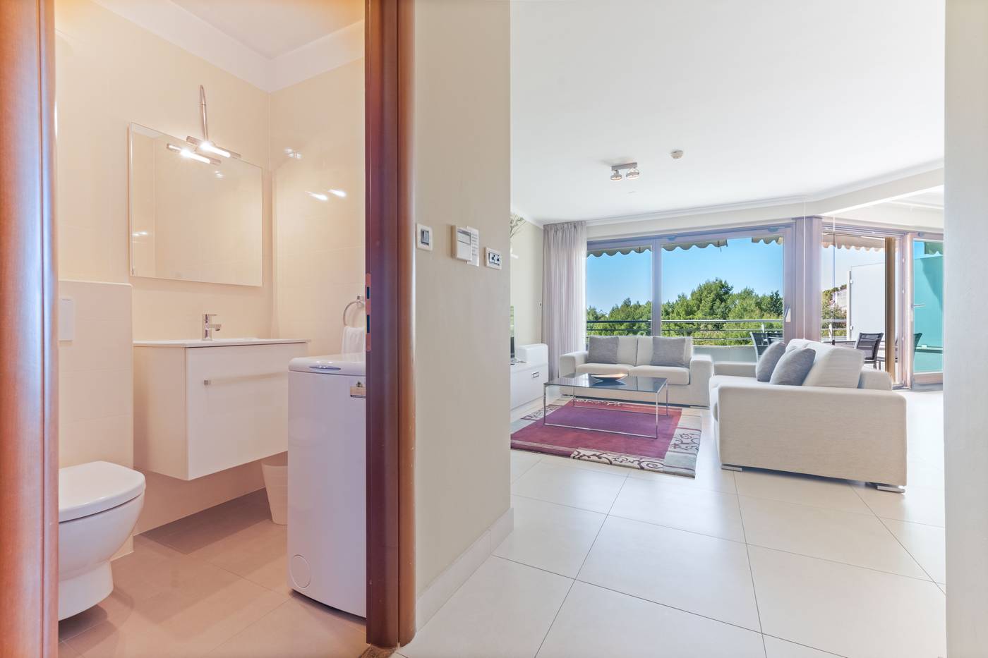 The-Residence-Room-37