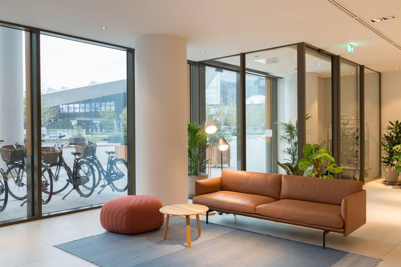 Premier Suites Plus Rotterdam-Netherlands-Rotterdam-Lobby-10