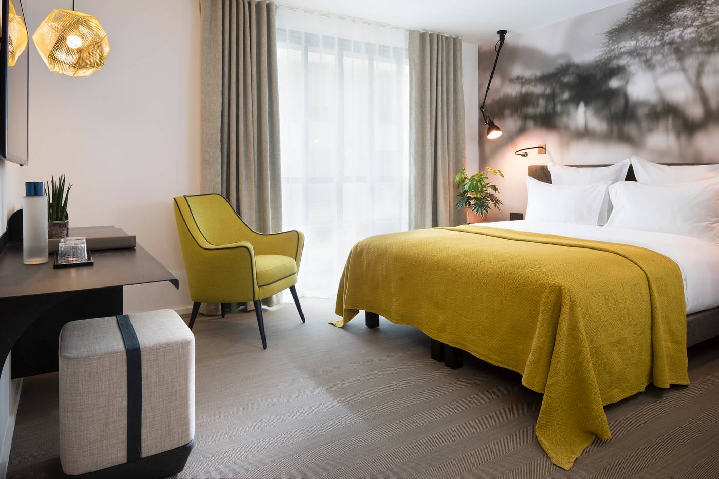 Les-Deux-Girafes-Room-20