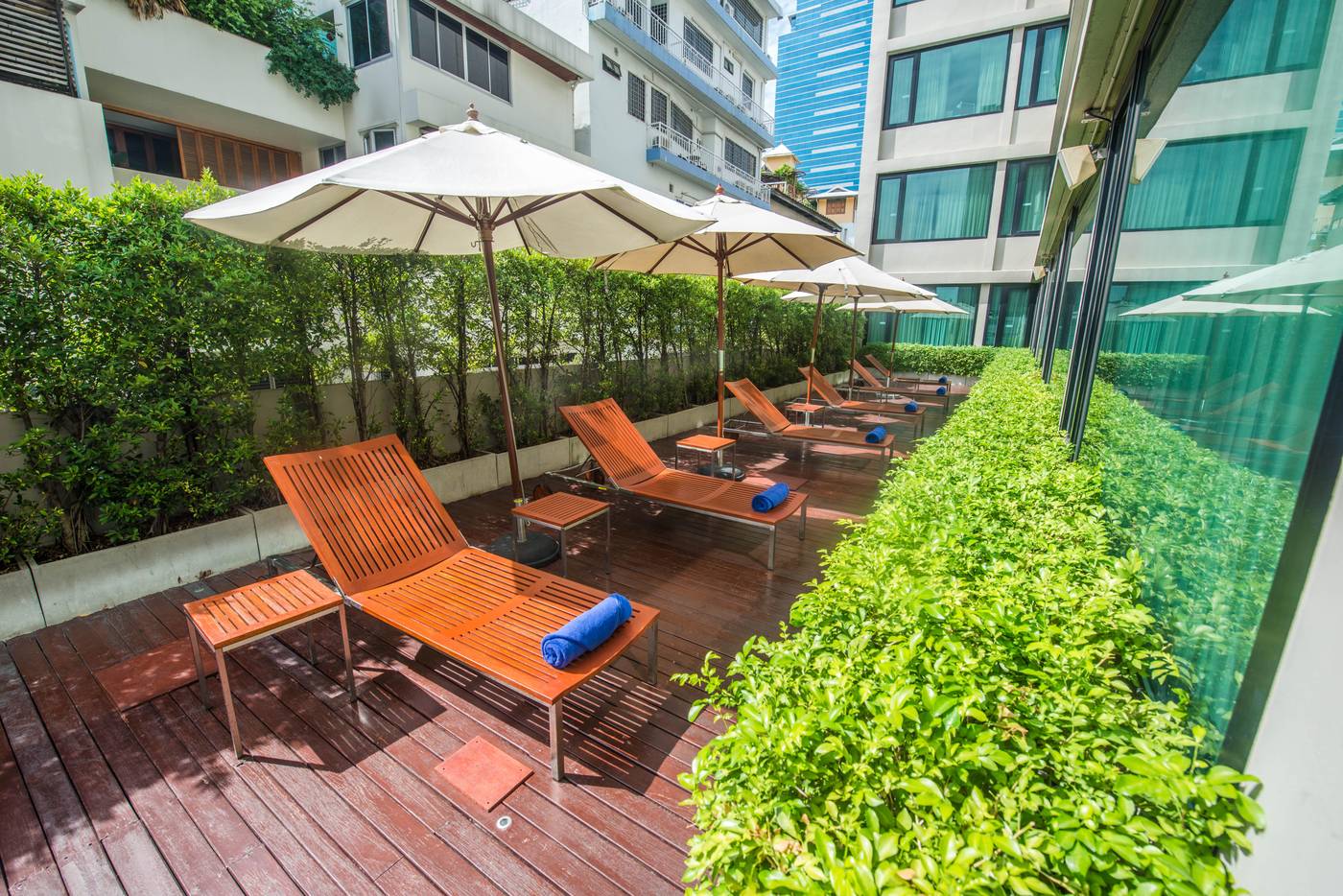 Vic3-Bangkok--SHA-Plus--Pool-11