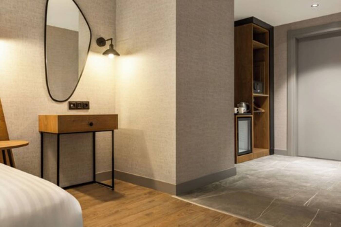 Ramada-Encore-By-Wyndham-Istanbul-Airport-Room-19