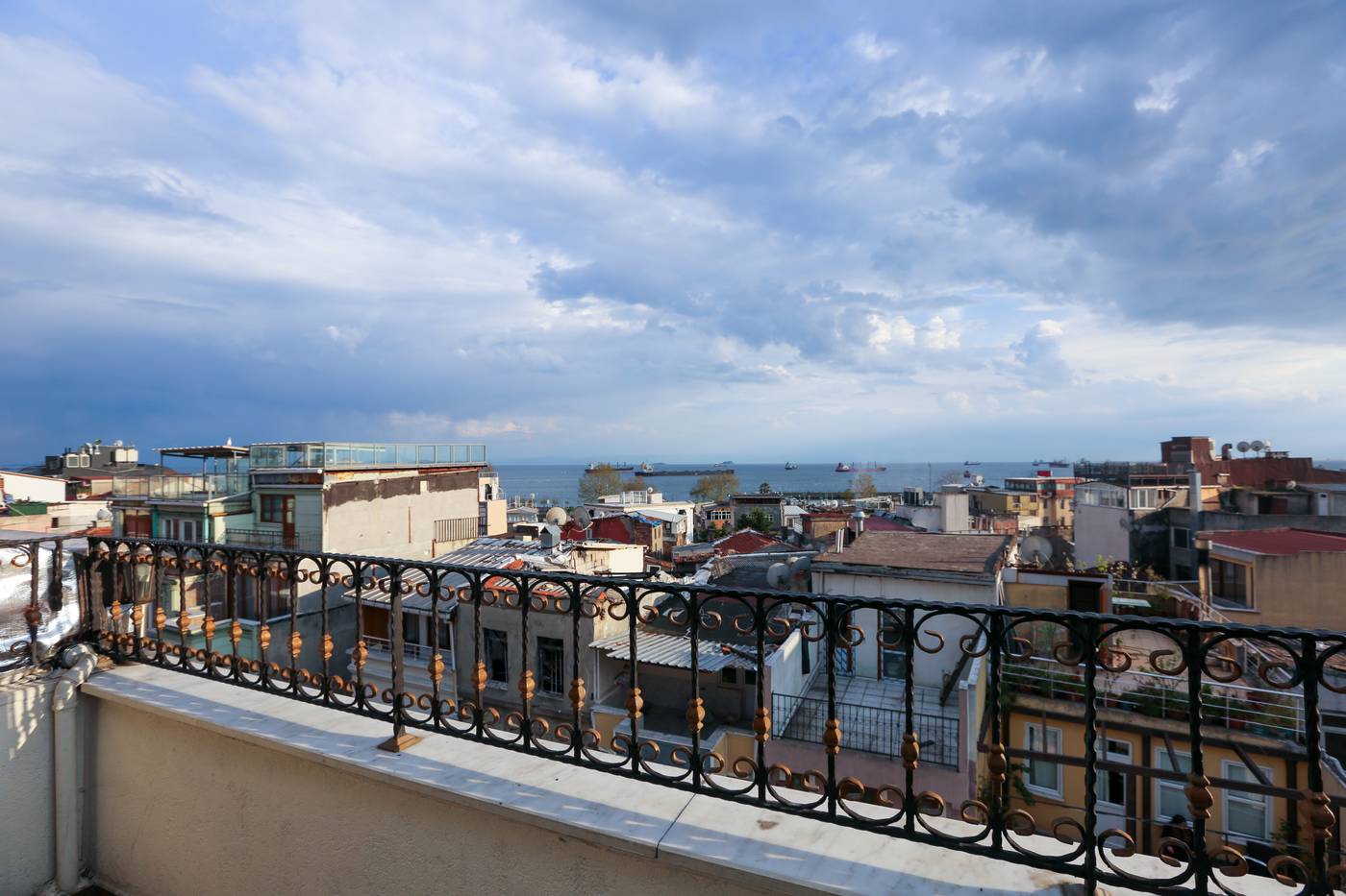 Nova-City-Hotel-Terrace-8