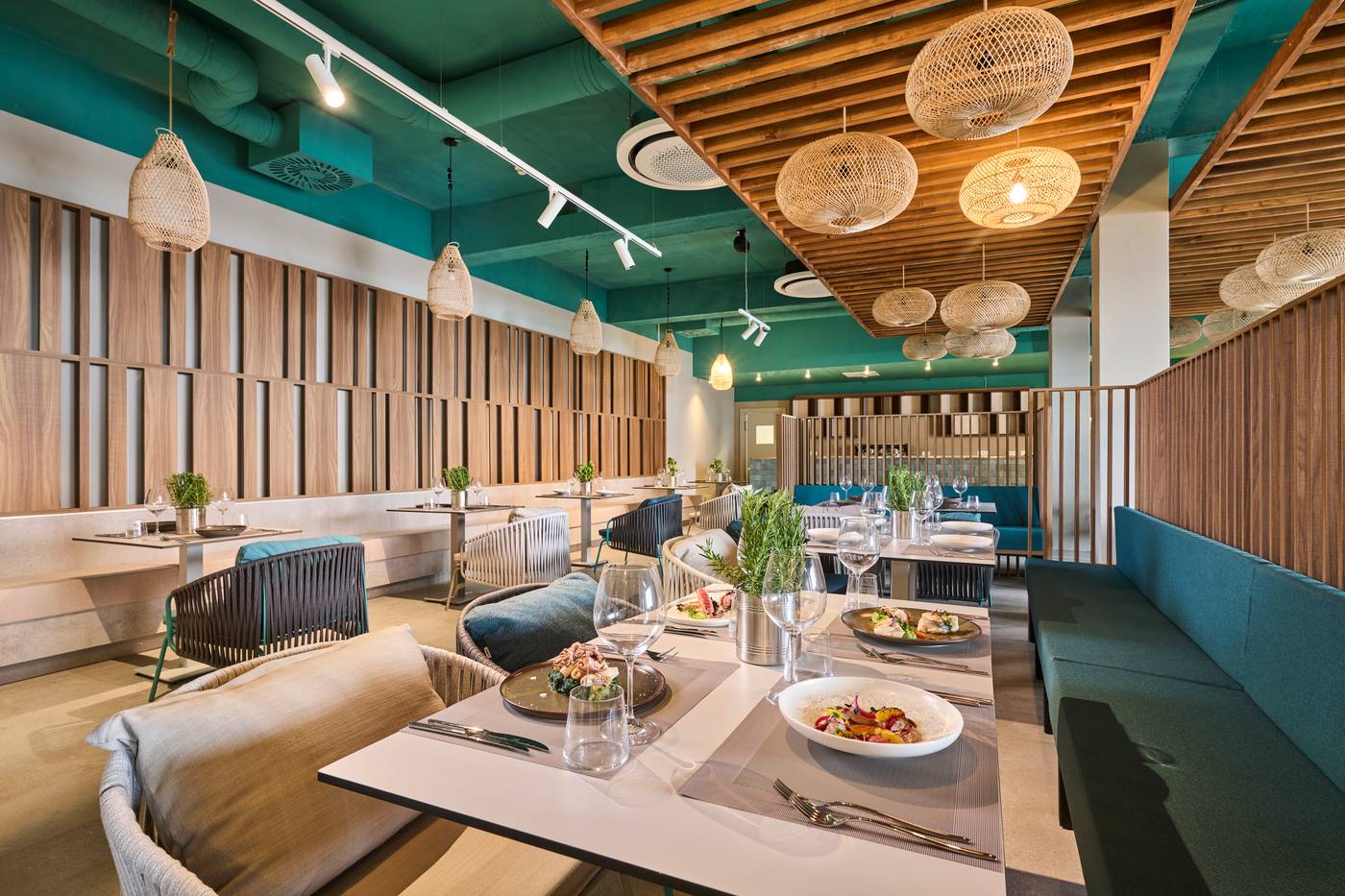 Aminess-Avalona-Camping-Resort-Restaurant-68