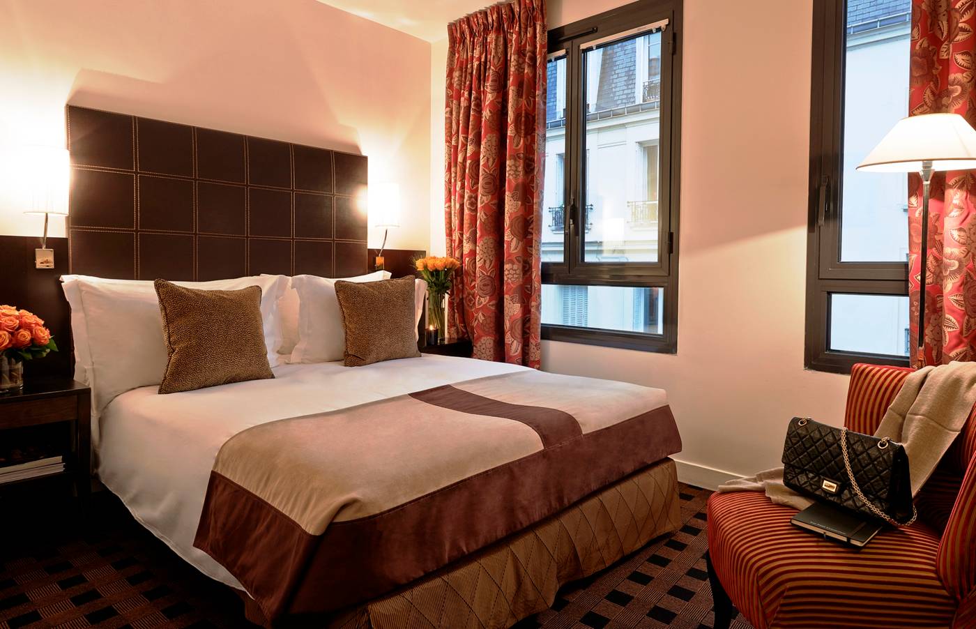 Plaza-Tour-Eiffel-Room-17