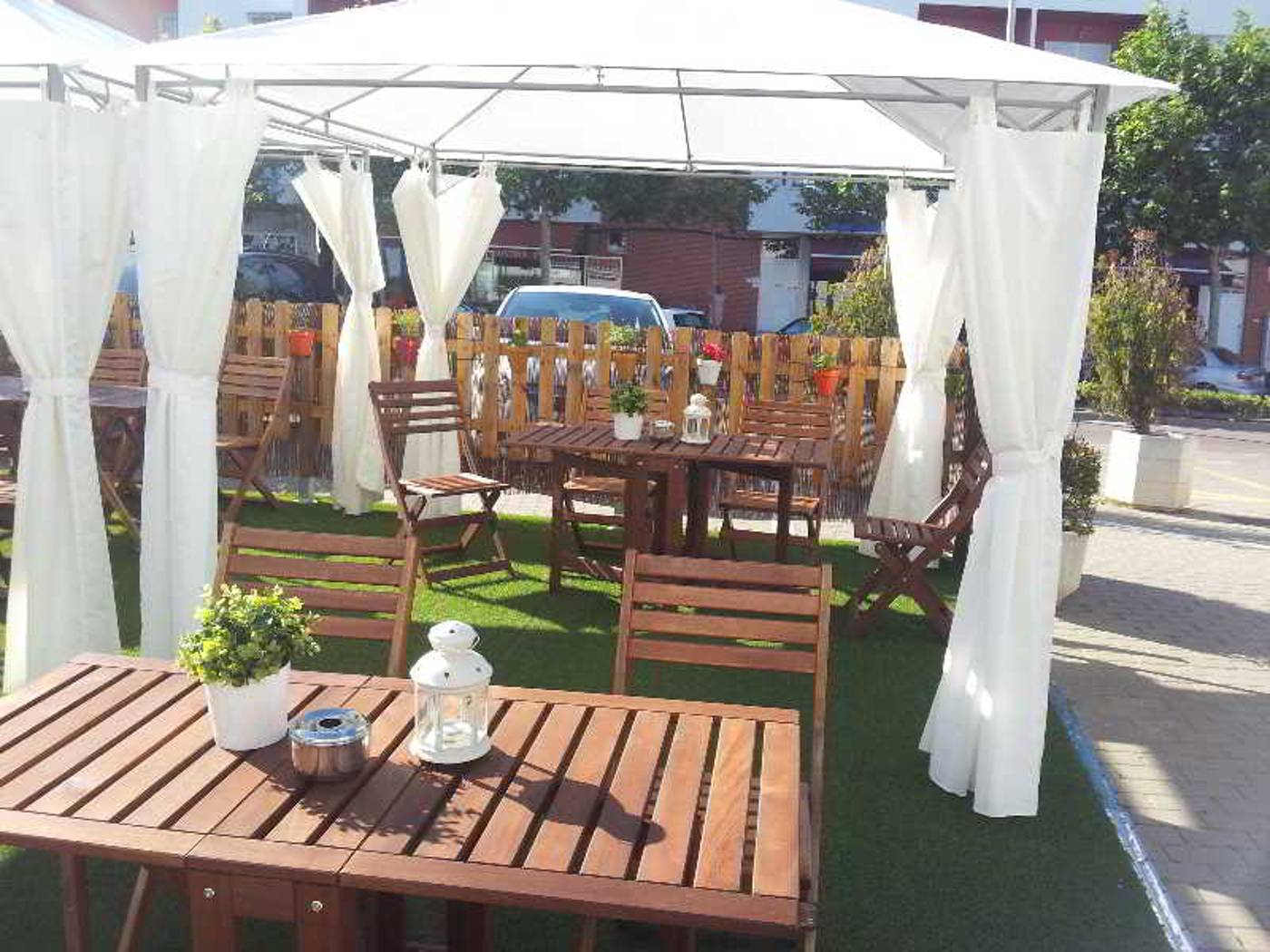 Patricia-Hotel-Terrace-4