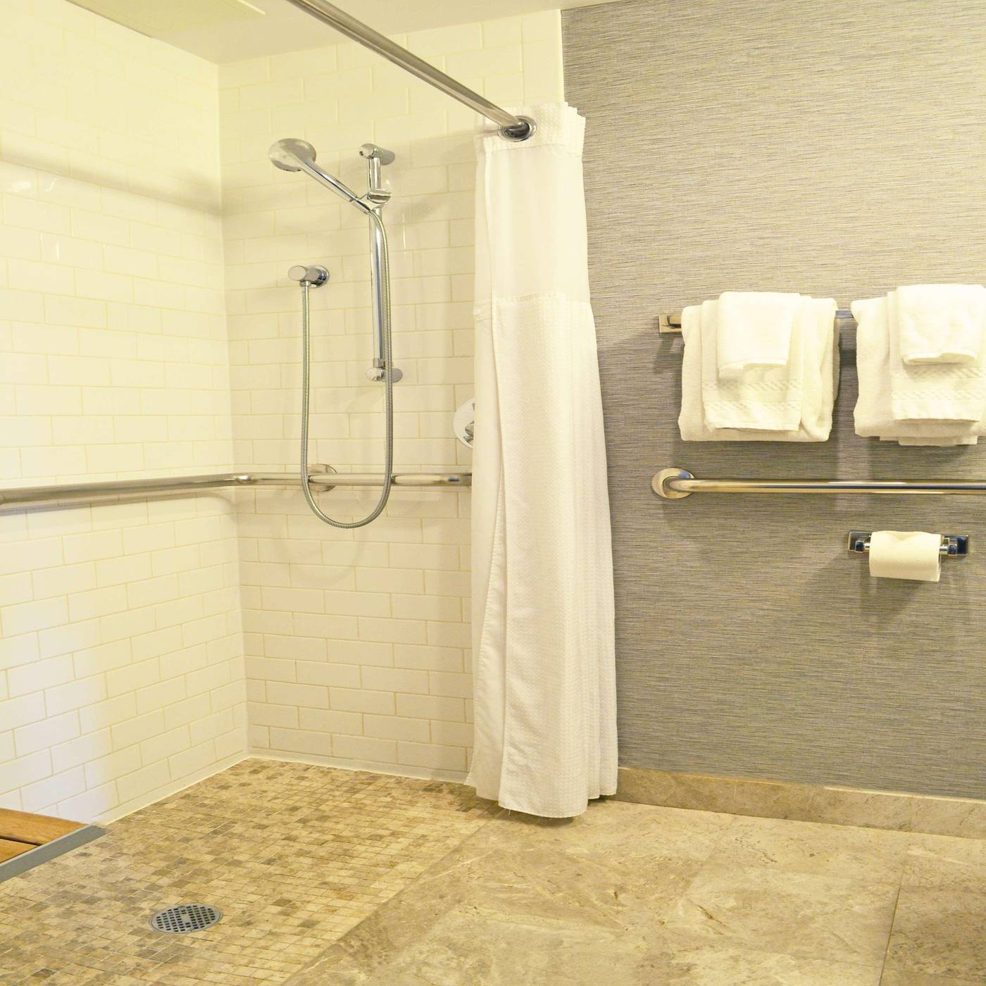 Distrikt-Hotel-New-York-City--Tapestry-Collection-Room-12