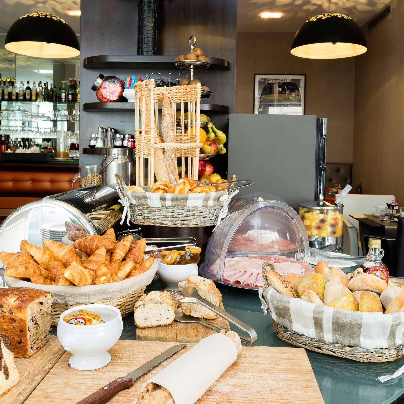 Hotel-Elysees-Bassano-Restaurant-64