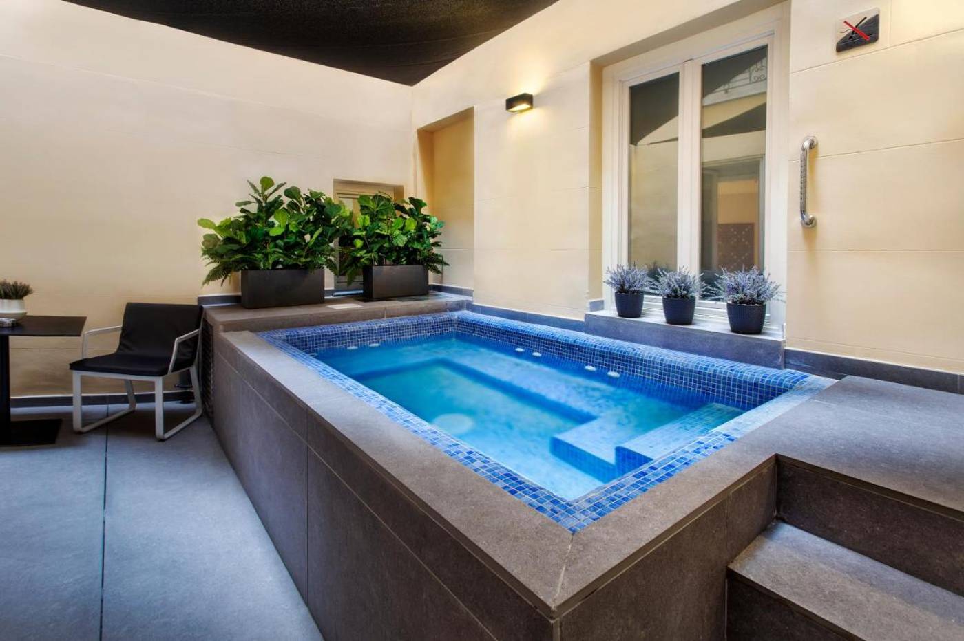 Catalonia-Plaza-Mayor-Pool-64