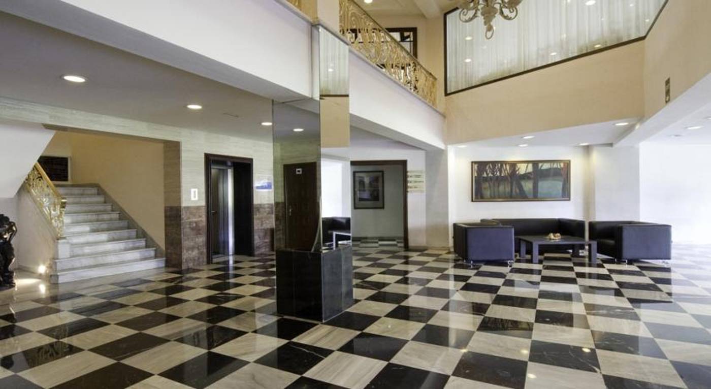 Garonda - Adults Only