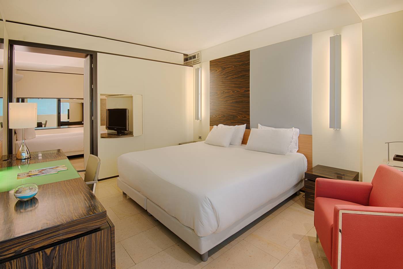 NH-Venezia-Laguna-Palace-Room-20