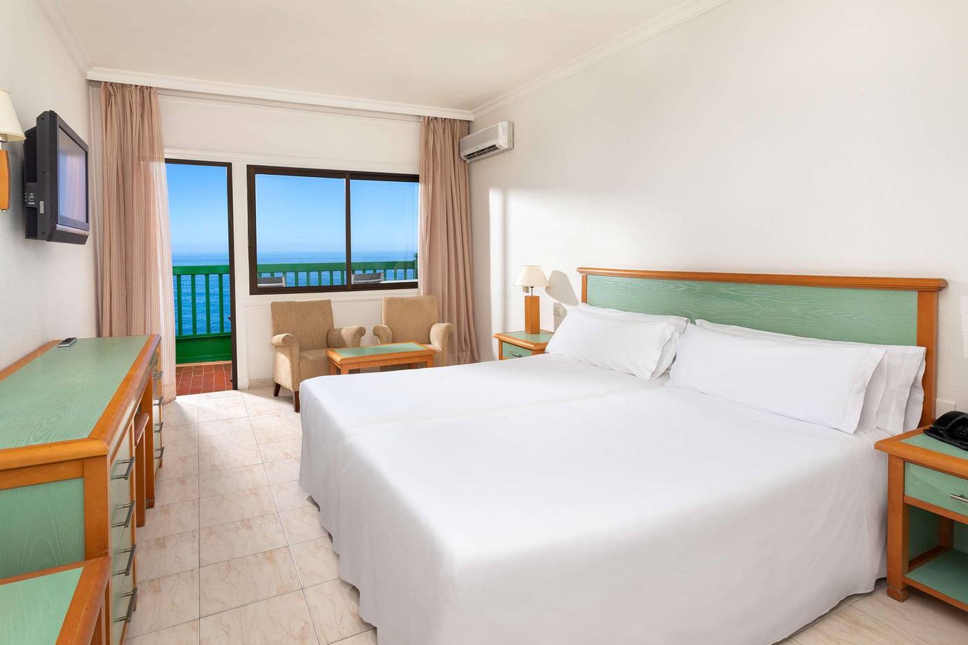 SOL-PUERTO-DE-LA-CRUZ-TENERIFE-Room-14