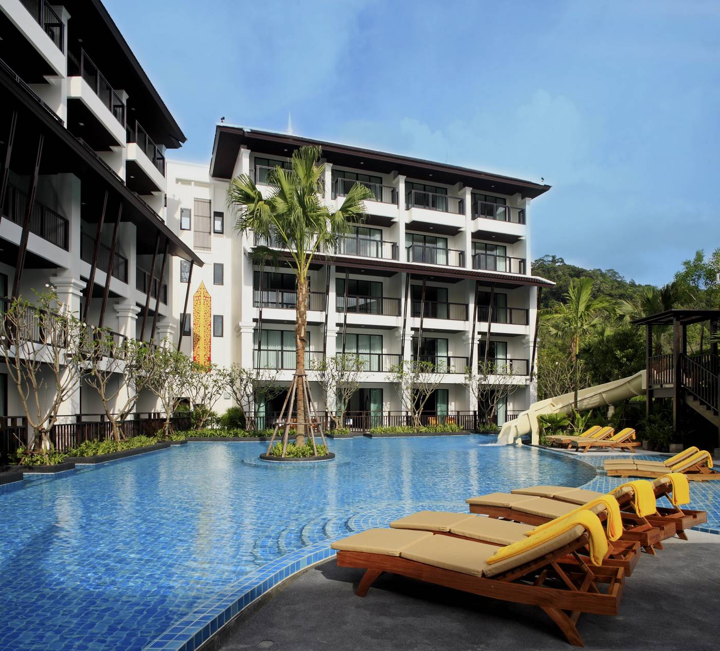 Centara-Anda-Dhevi-Resort---Spa-Krabi-Pool-6