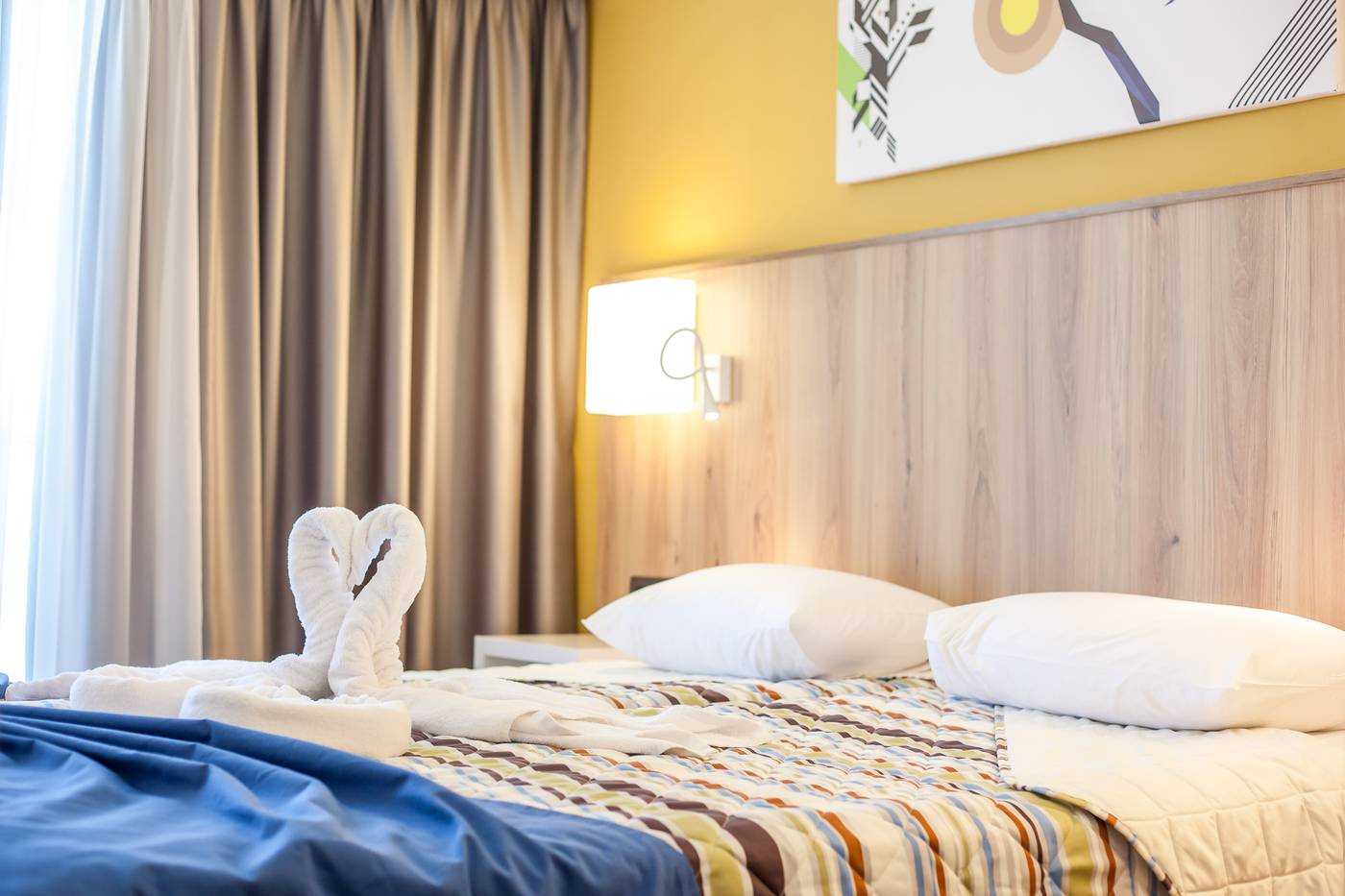 Sunny-Days-Apartments-Room-45