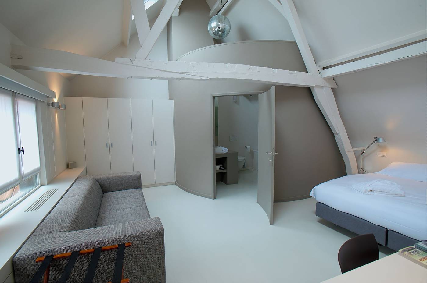 Matelote-Belgium-ANTWERP-Room-3
