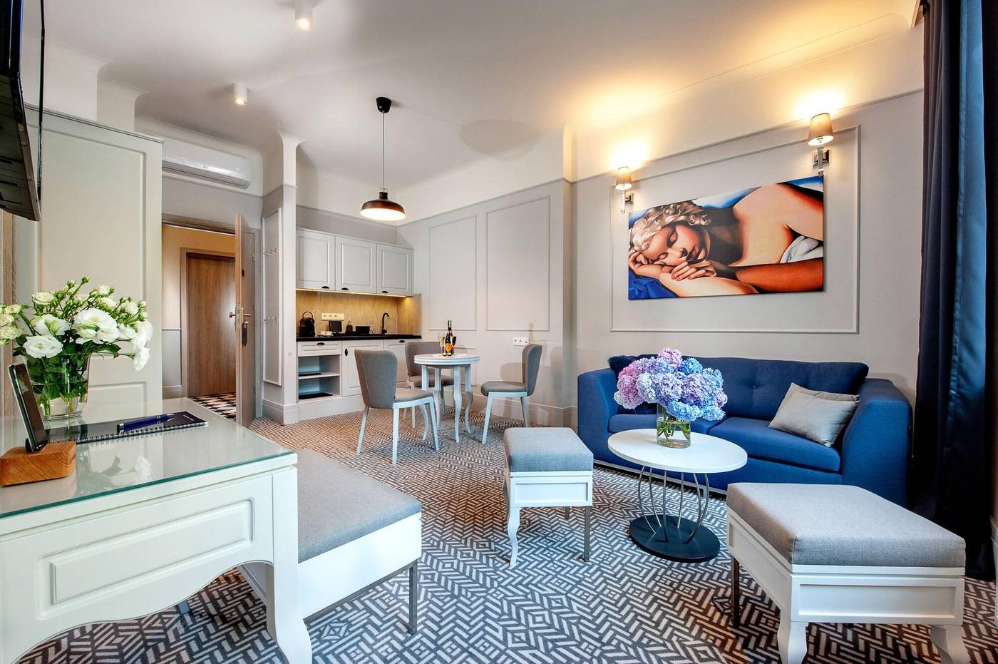 Amber-Design-Residence-Room-5