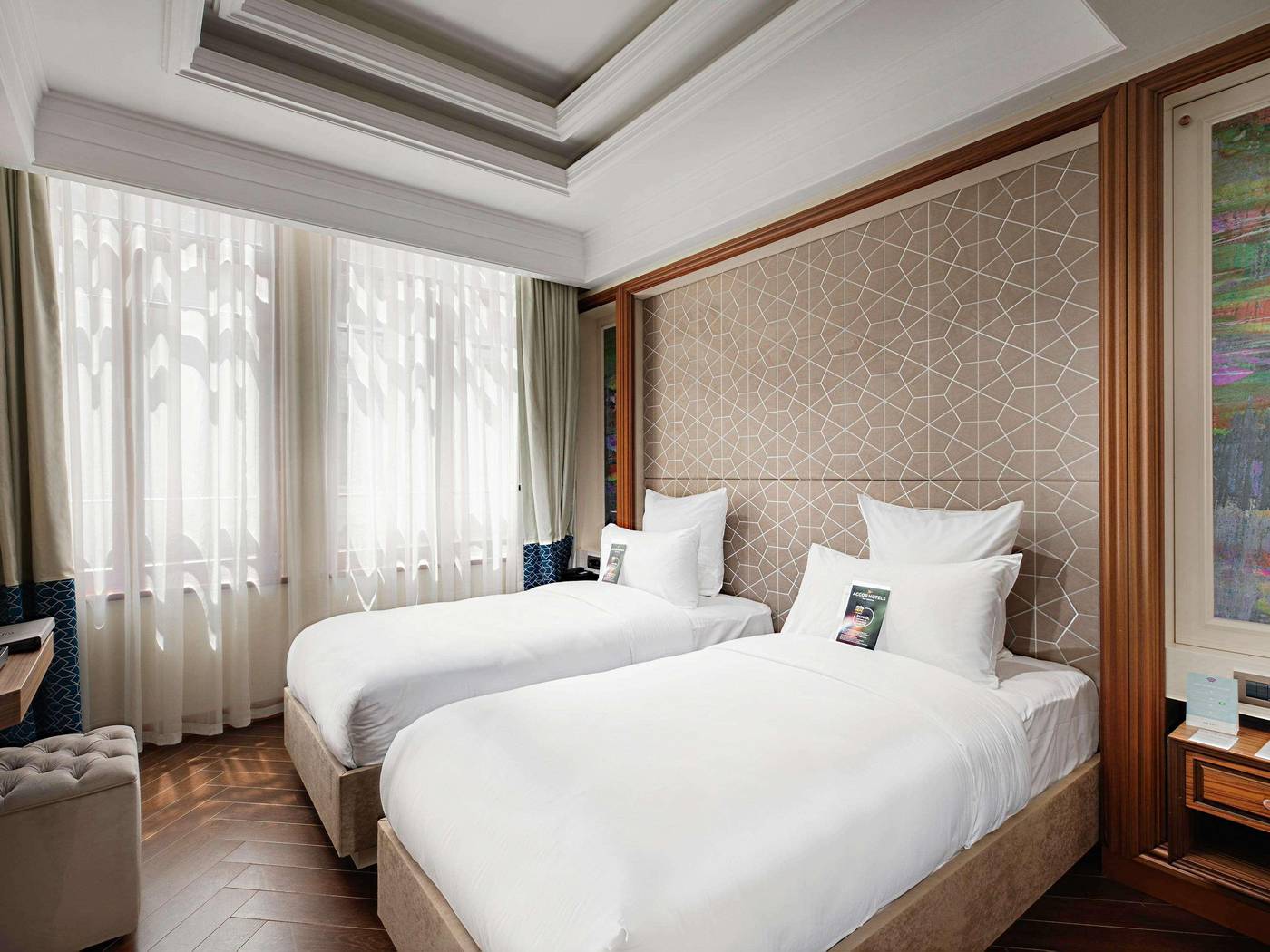 Mercure-Istanbul-Sirkeci-Room-40