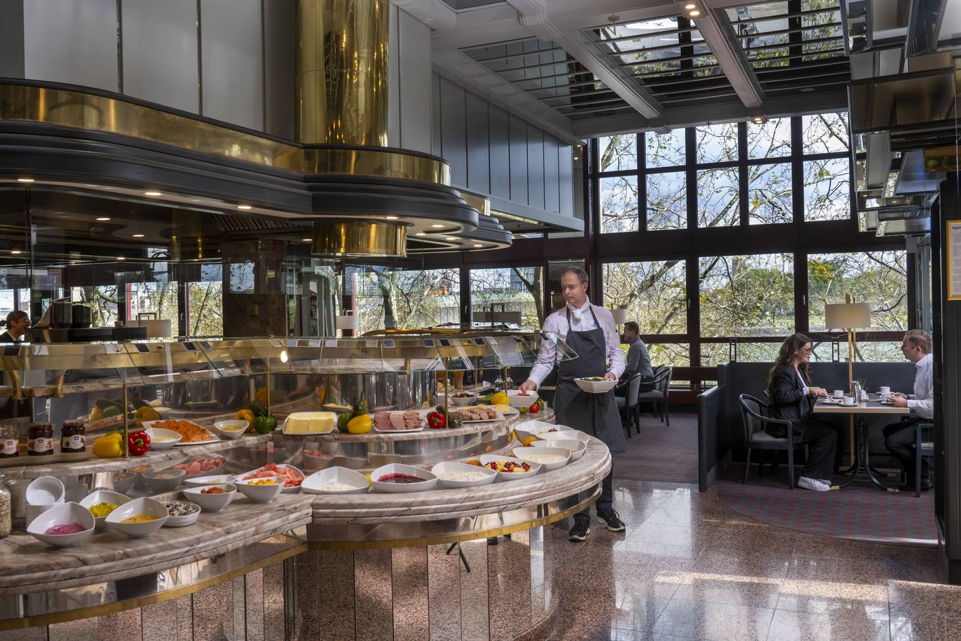 Maritim-Hotel-Cologne-Restaurant-50