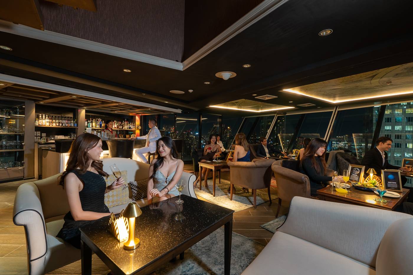 The-Continent-Hotel-Sukhumvit---Asok-BTS-Bangkok-Bar-19
