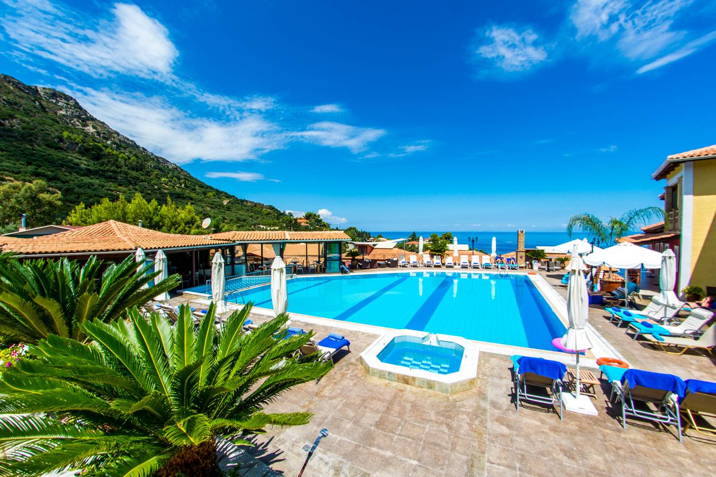 Sea-View-Village-Bar-7