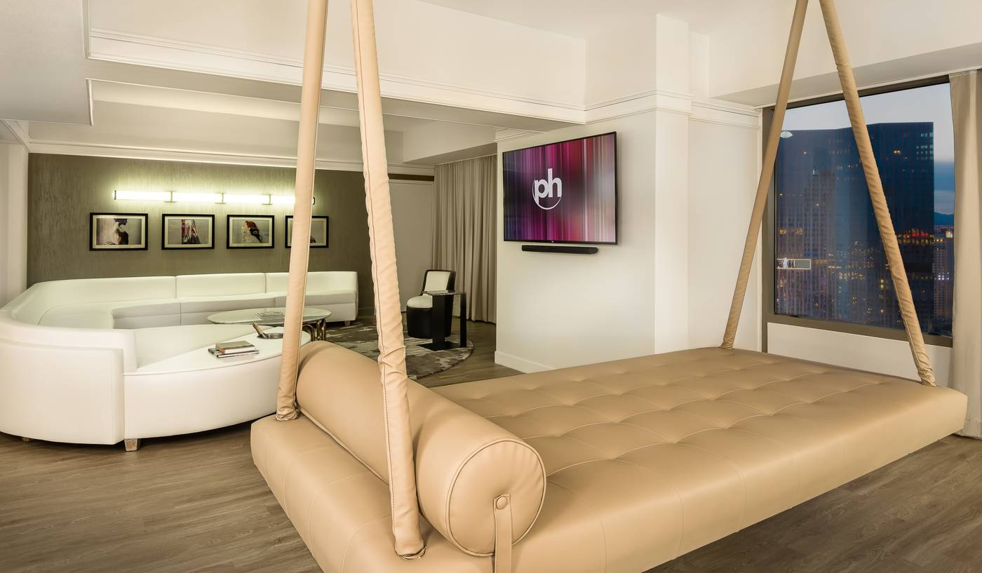 Planet-Hollywood-Resort---Casino-Room-11