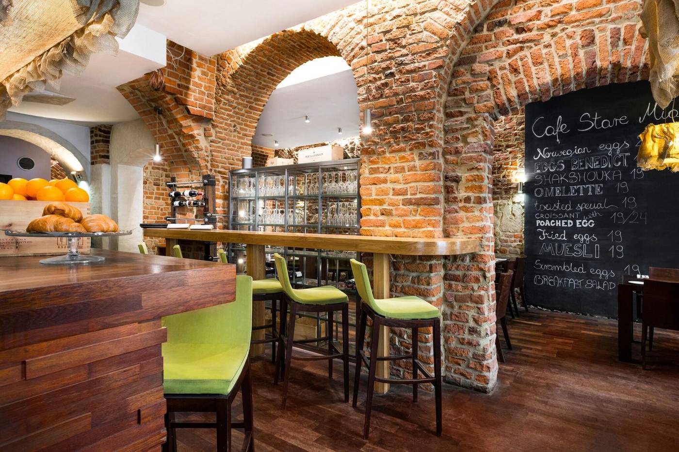 Aparthotel-Stare-Miasto-Bar-10