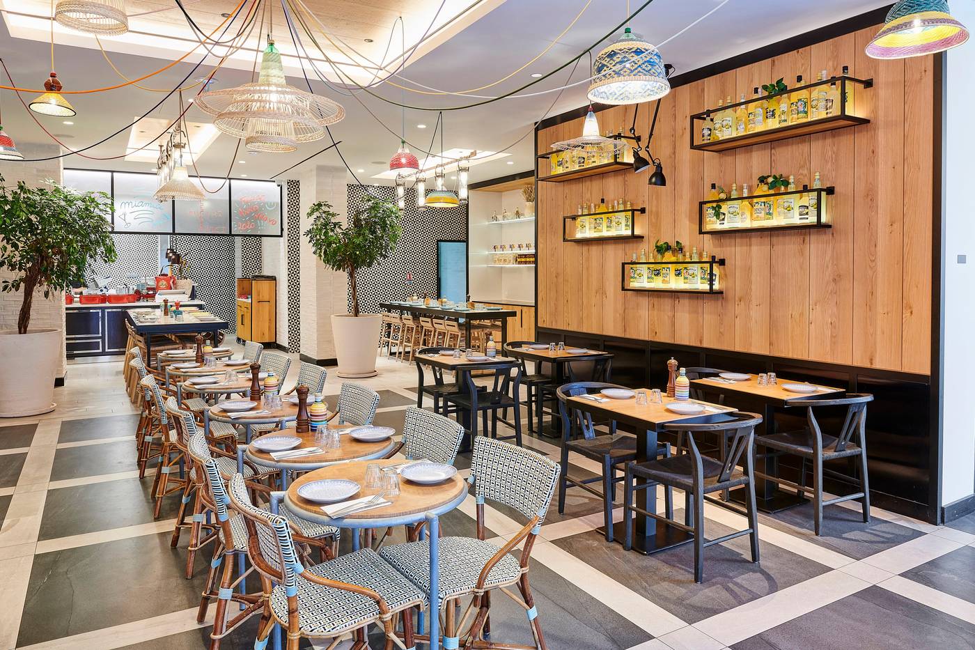 Holiday-Inn-Nice-Restaurant-30