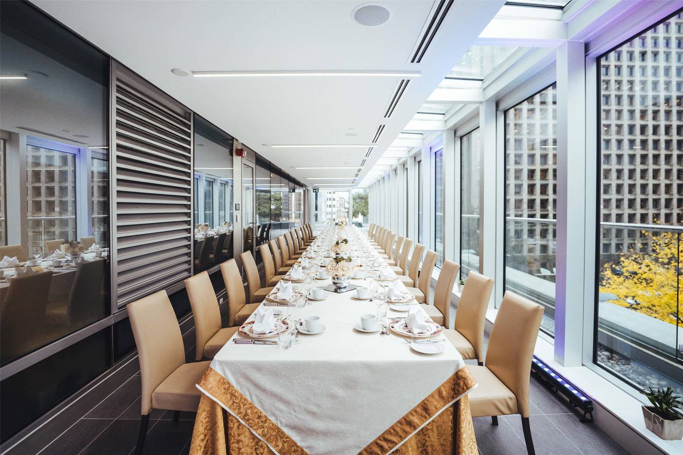 Shangri-La-Vancouver-Sports-and-Entertainment-55