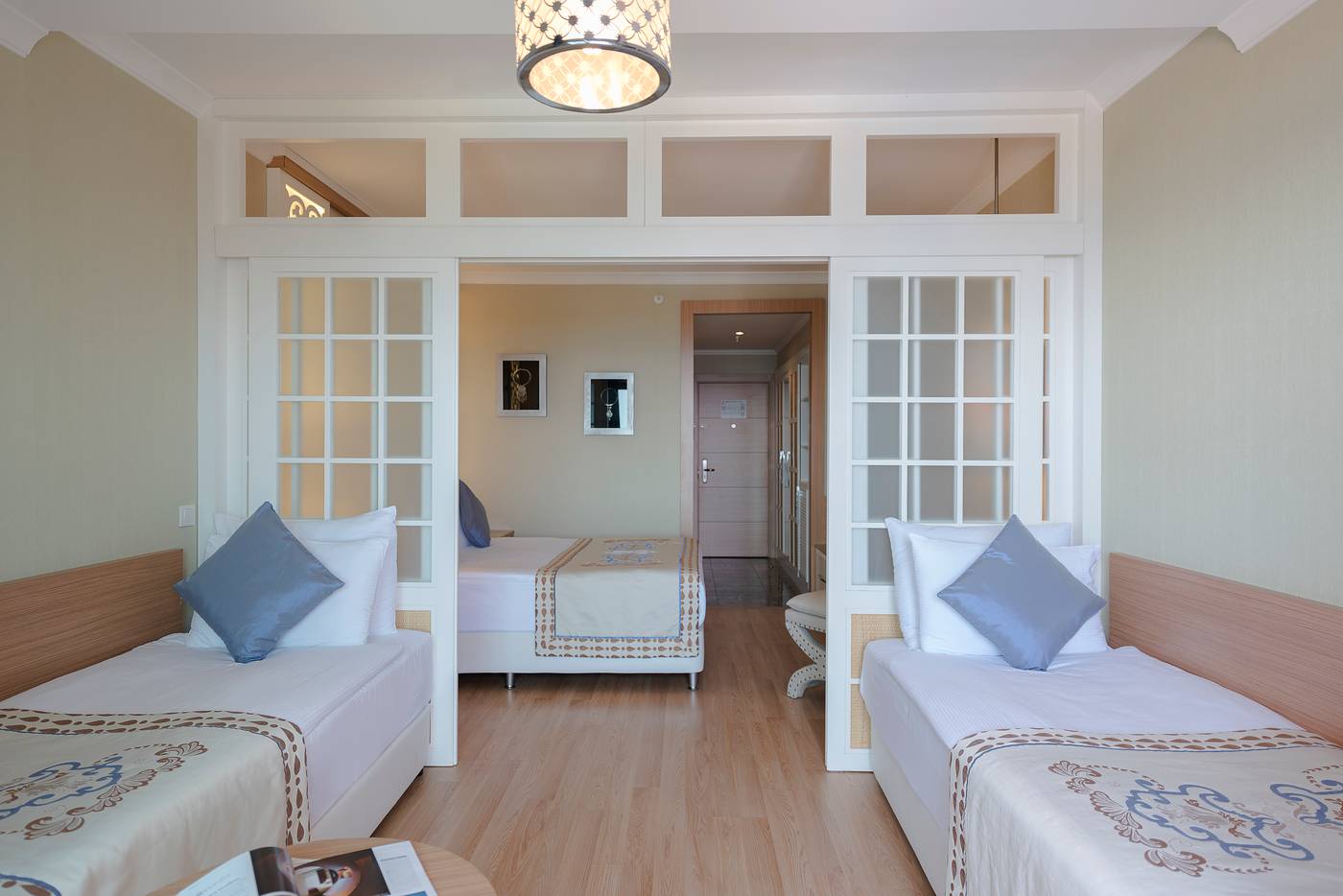 Quattro-Beach-Spa---Resort-Hotel-Room-38