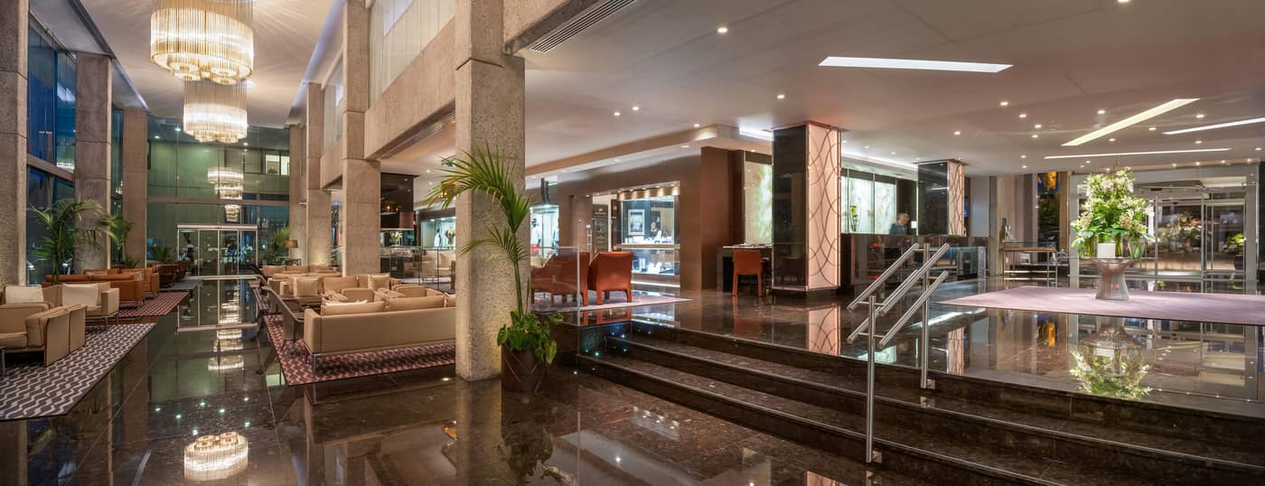 Amathus-Beach-Lobby-42