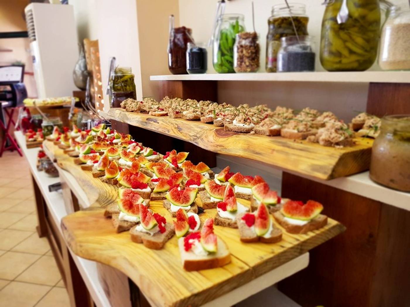 Village-Mare-Restaurant-42