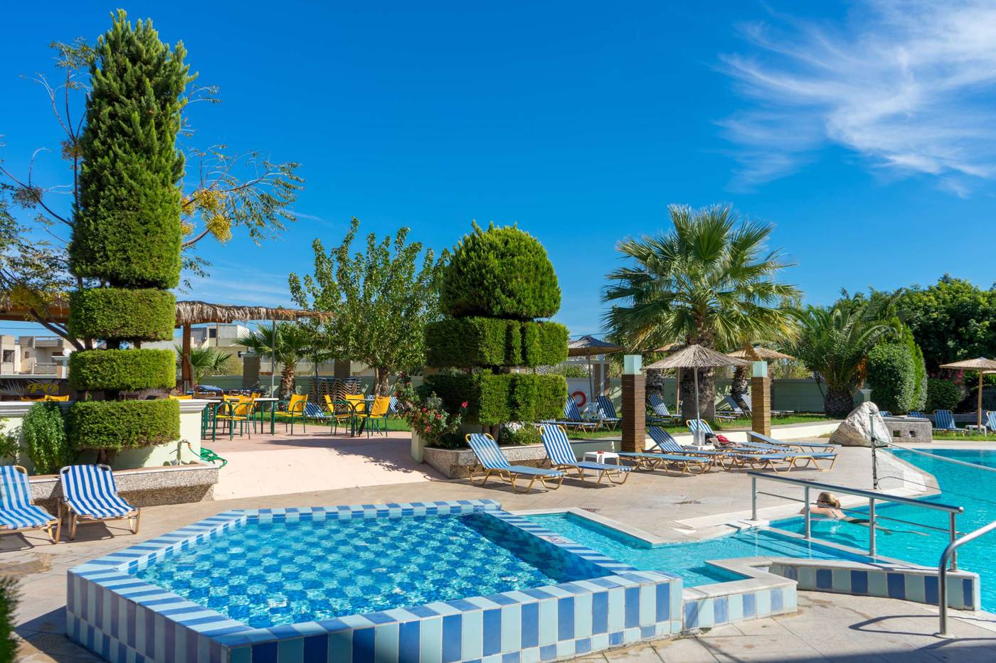 Stamos-Hotel-Pool-5