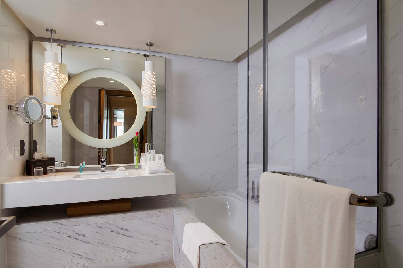 Towers-Rotana-Room-40