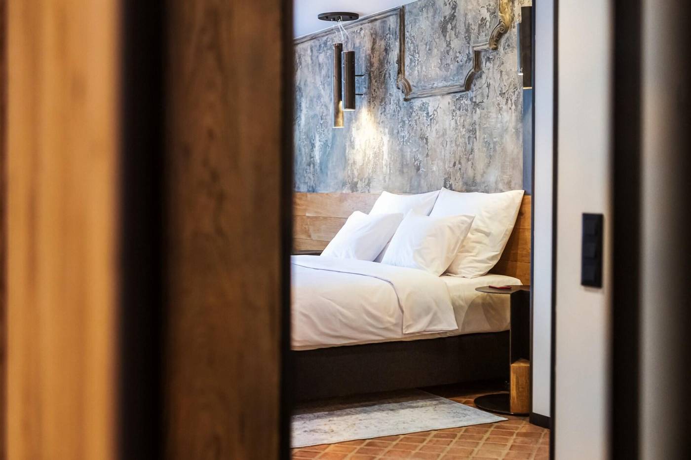 Nomadic-Urban-Premium-Suites-Room-68