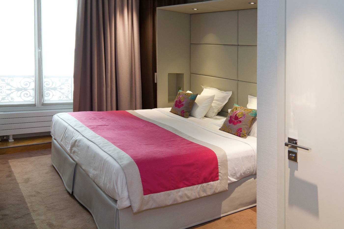 Tourisme-Avenue-Room-18