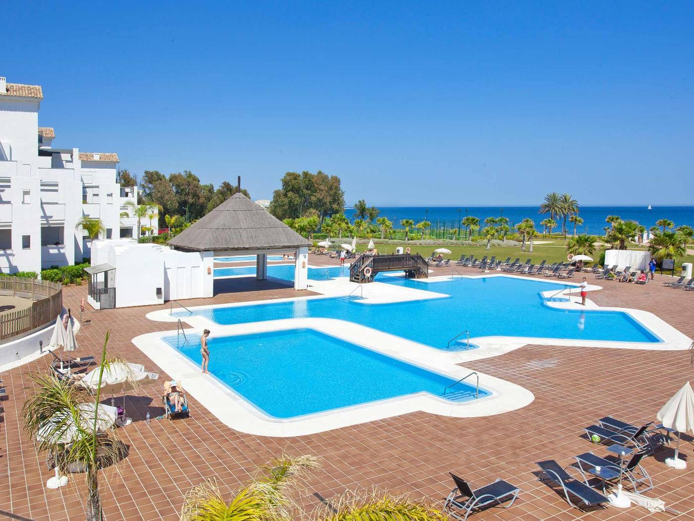 Hotel-Fuerte-Estepona--Pool-3