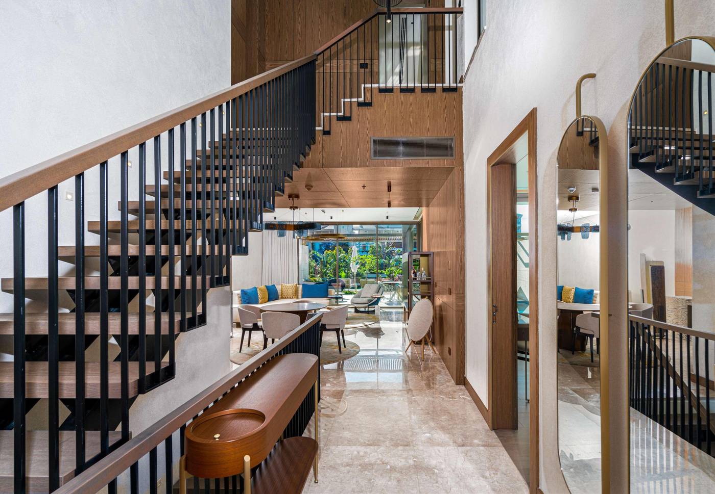 Lara-Barut-Collection-Room-58