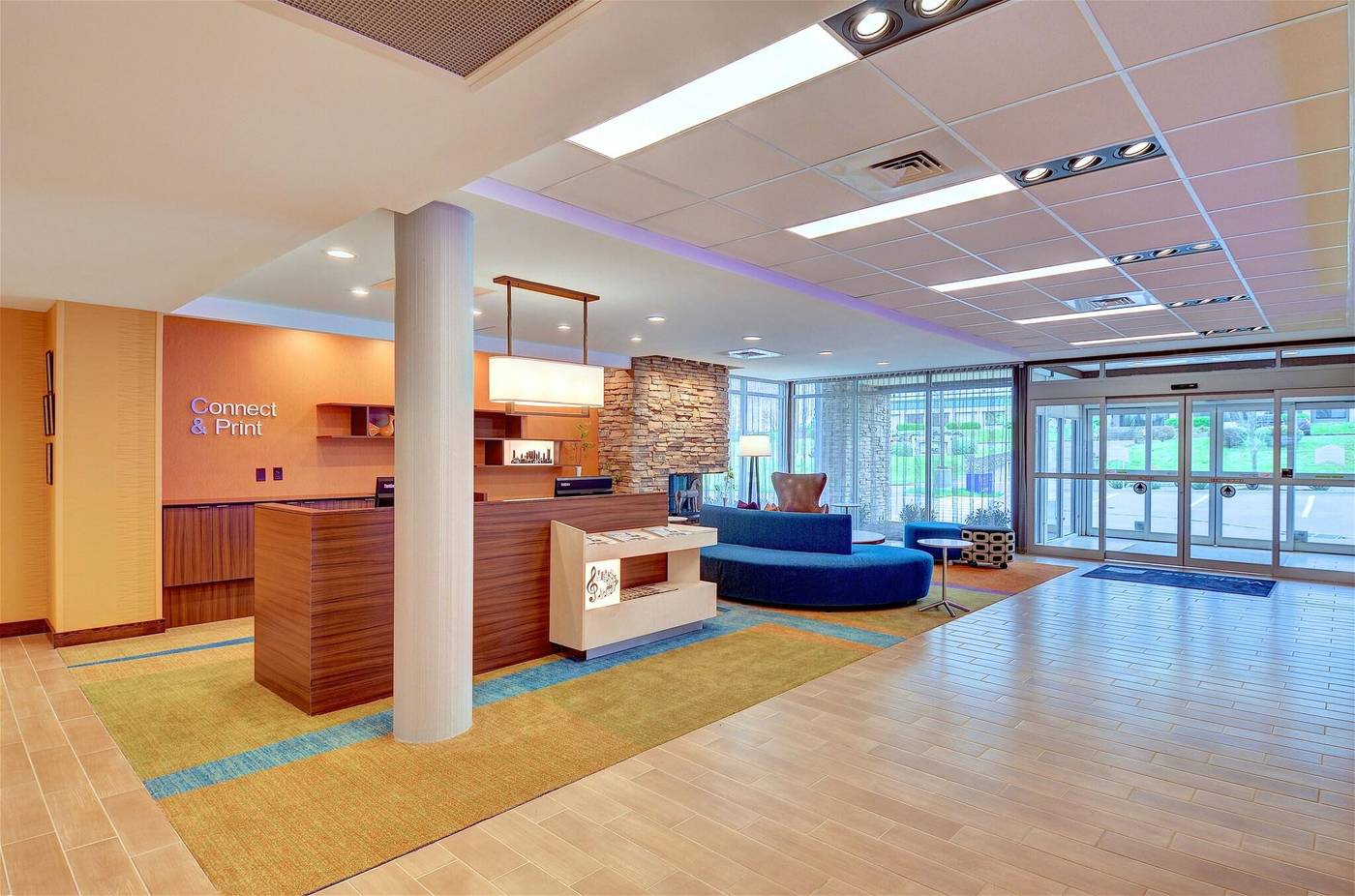 Fairfield Inn & Suites Nashville MetroCenter-United States-Nashville-Lobby-9