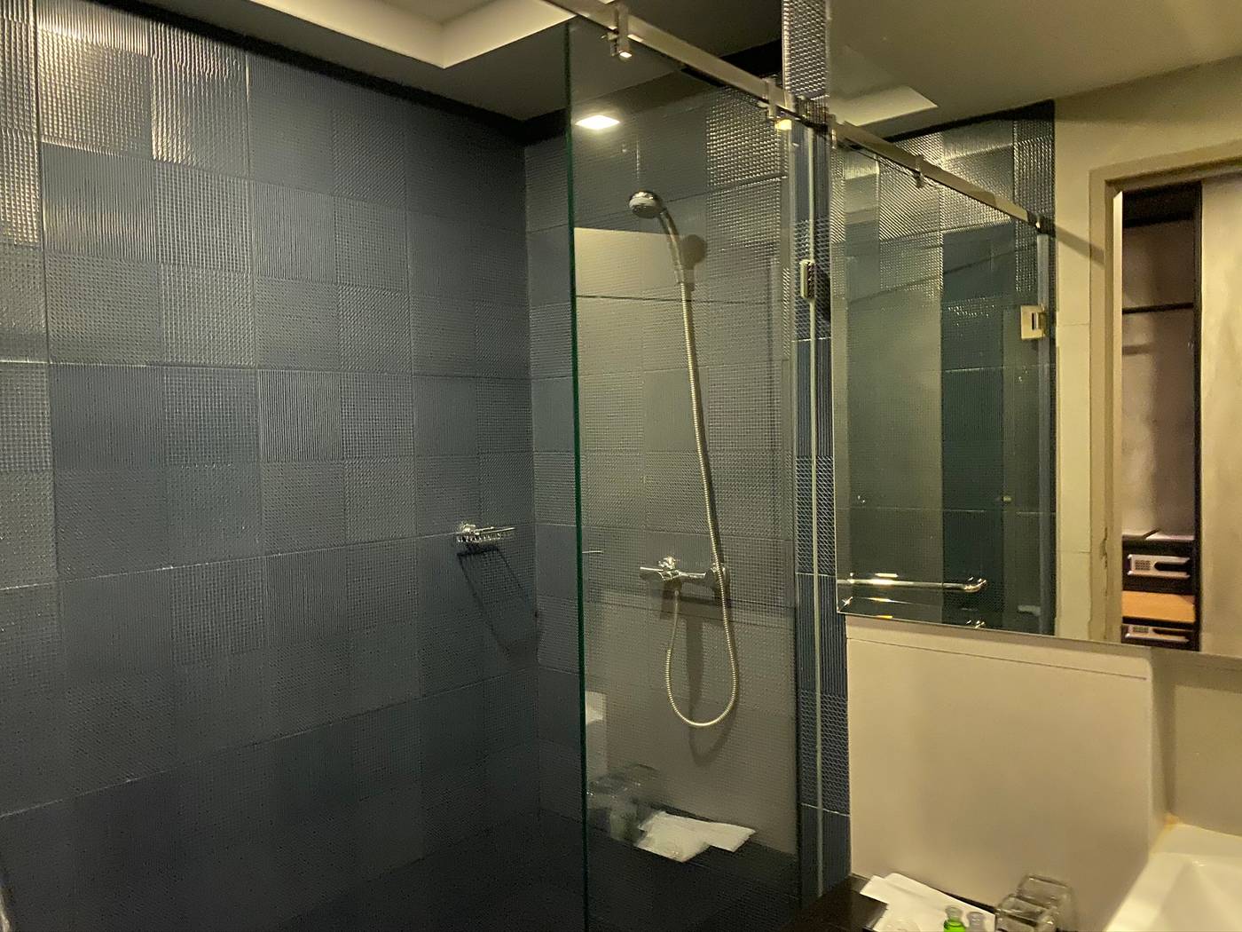 De-Prime-Rangnam-Hotel-Room-41