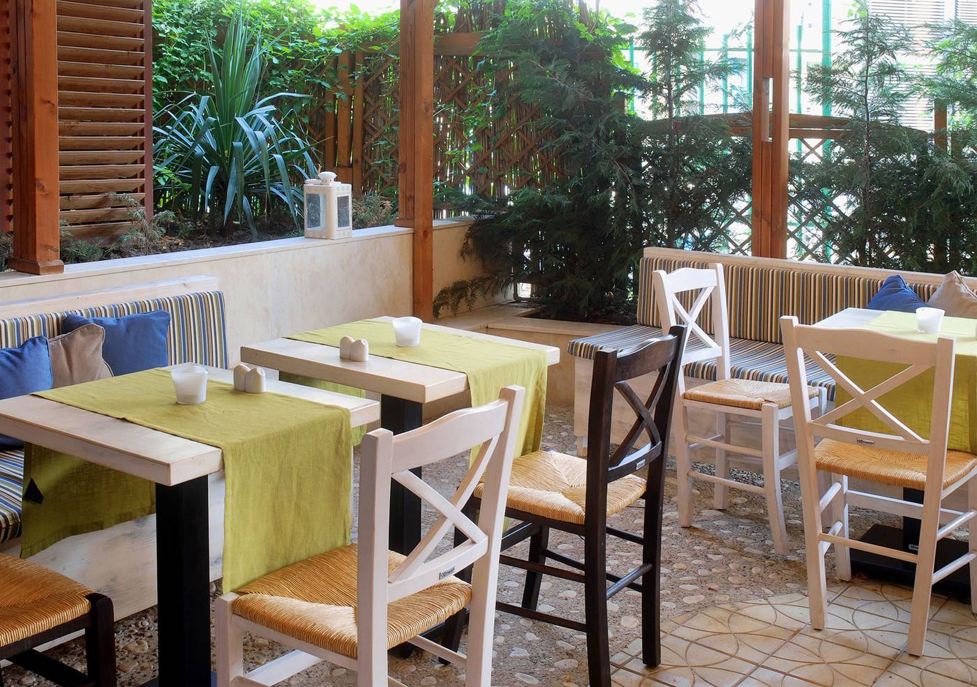 Primasol-Sunlight-Sunrise-Restaurant-39