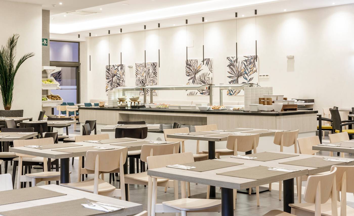 Ilunion-Tartessus-Sancti-Petri-Restaurant-46